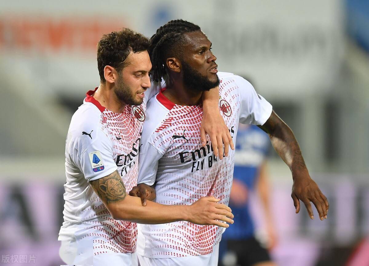 AC米兰绝杀多特蒙德，C罗乌龙送礼意甲的简单介绍